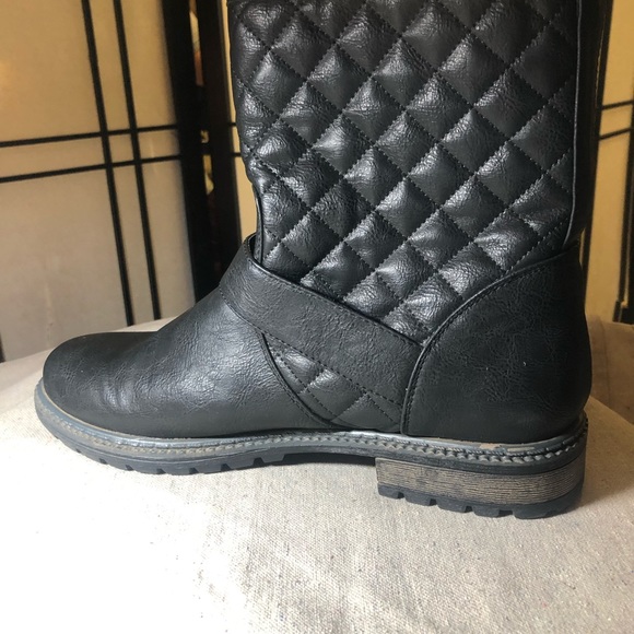 American Eagle boots - Picture 6 of 8